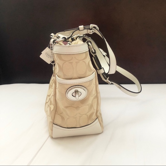 Coach F14281 White/Beige Signature East West Gallery Tote - Picture 5 of 13